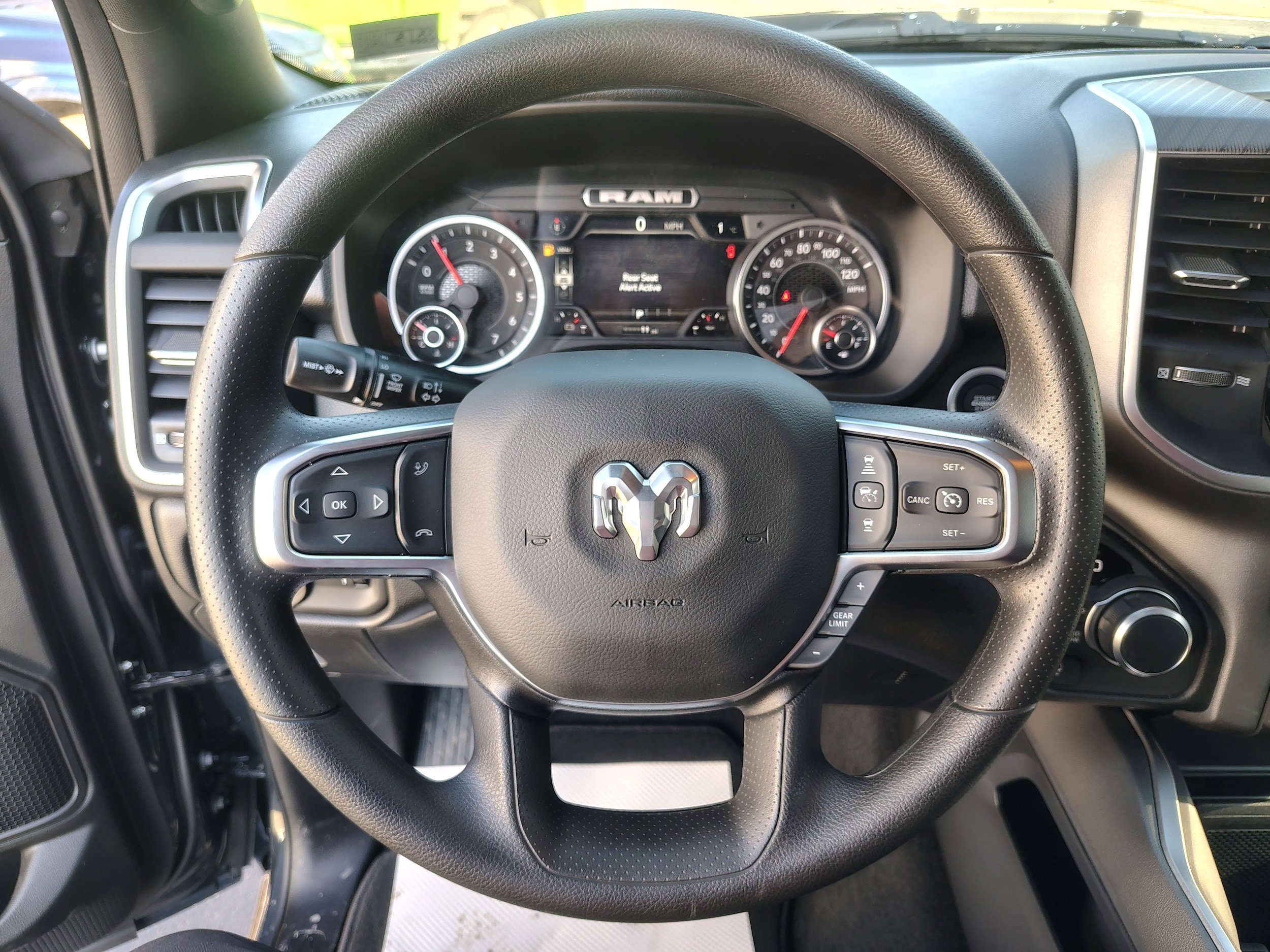 New 2026 RAM 1500 Express AWD/4WD image 26