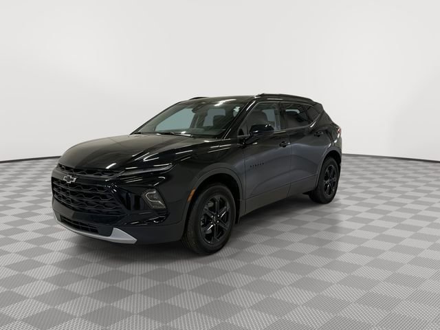 New 2025 Chevrolet Blazer LT w/ Midnight/Sport Edition image 5