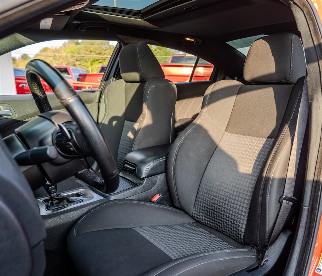 Used 2021 Dodge Charger GT w/ Blacktop Package image 27