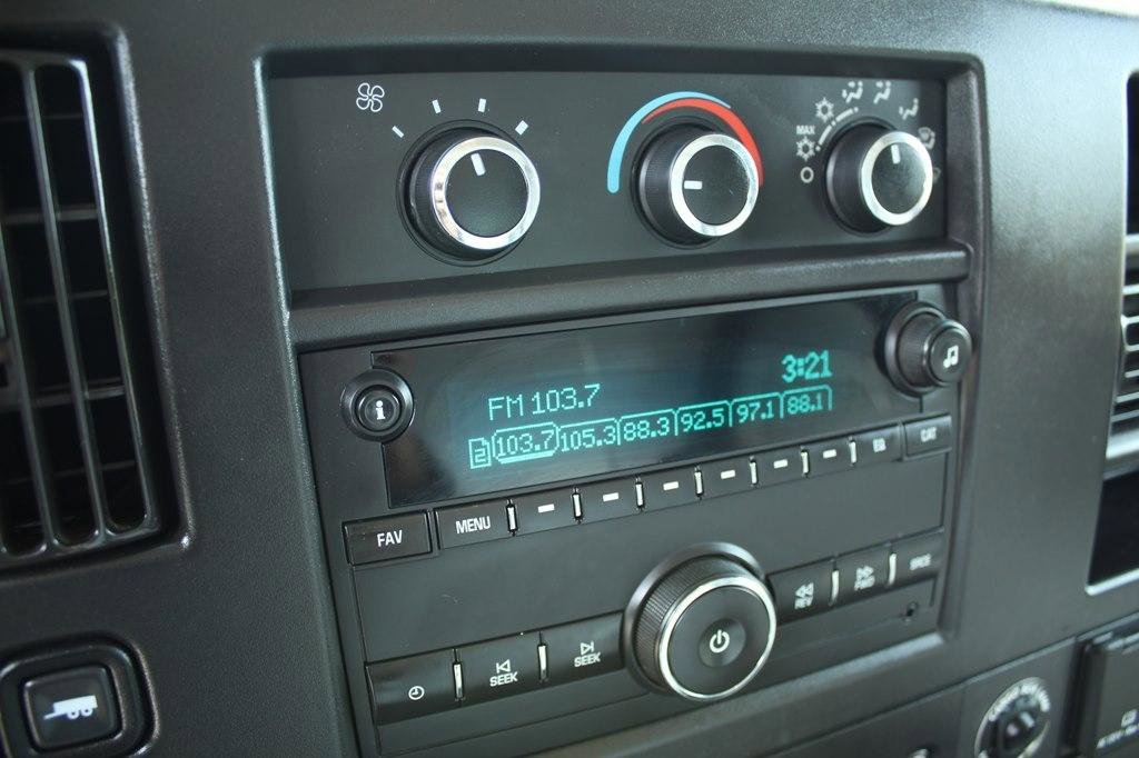 Used 2020 Chevrolet Express 3500 w/ Power Convenience Package image 20