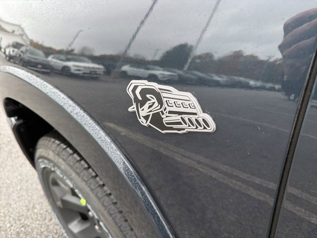 New 2026 RAM 1500 4x4 Crew Cab image 8