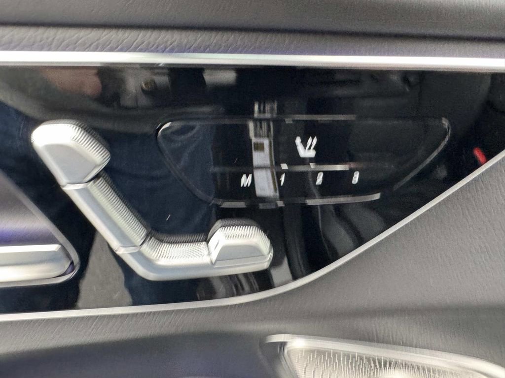 Certified 2025 Mercedes-Benz GLC 300 4MATIC image 17