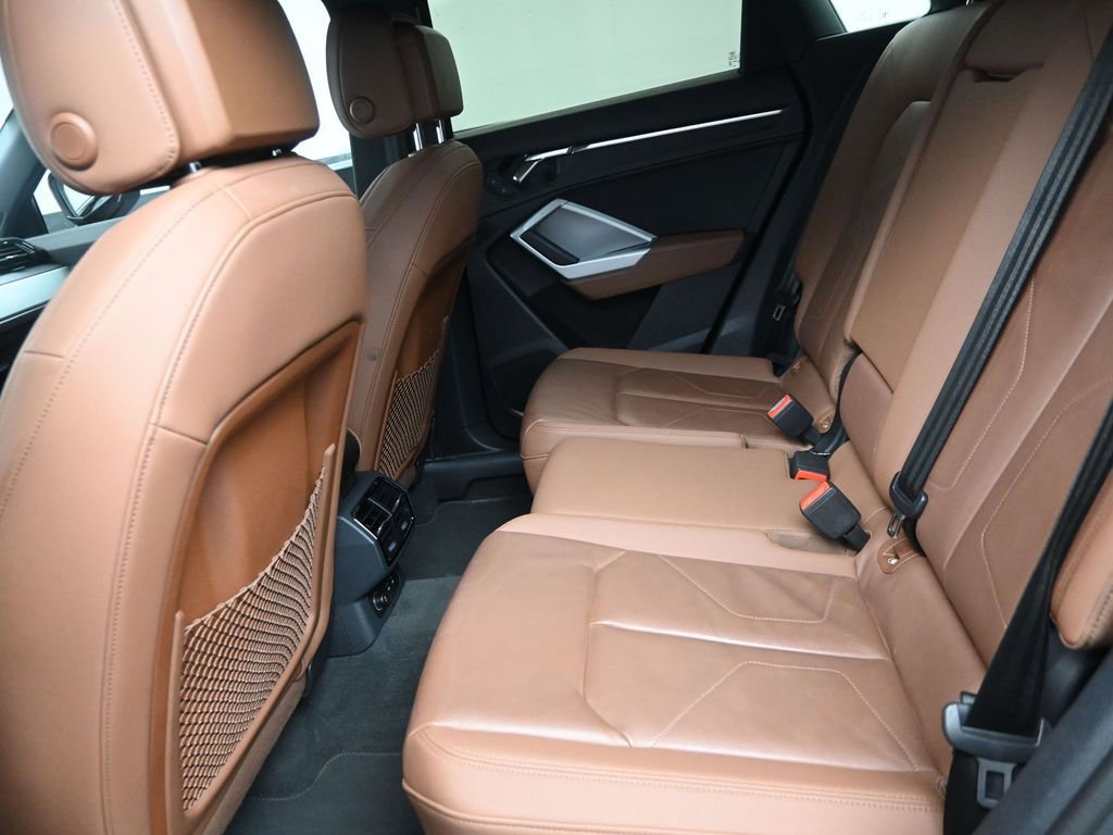 Used 2021 Audi Q3 2.0T Premium w/ Convenience Package image 14