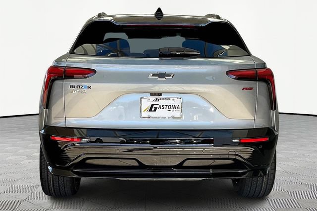 New 2026 Chevrolet Blazer EV RS FWD image 5
