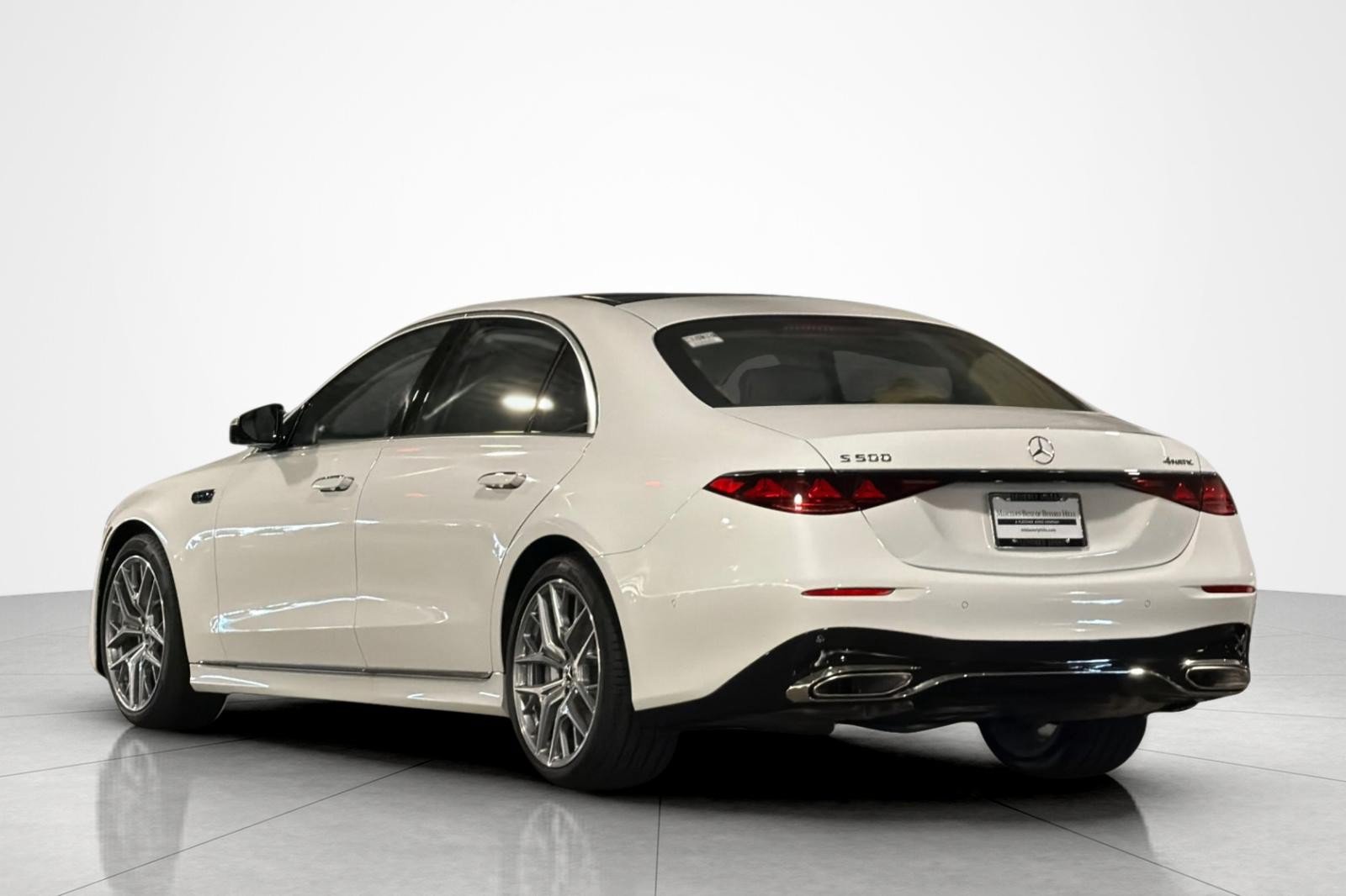 New 2027 Mercedes-Benz S 500 4MATIC image 3