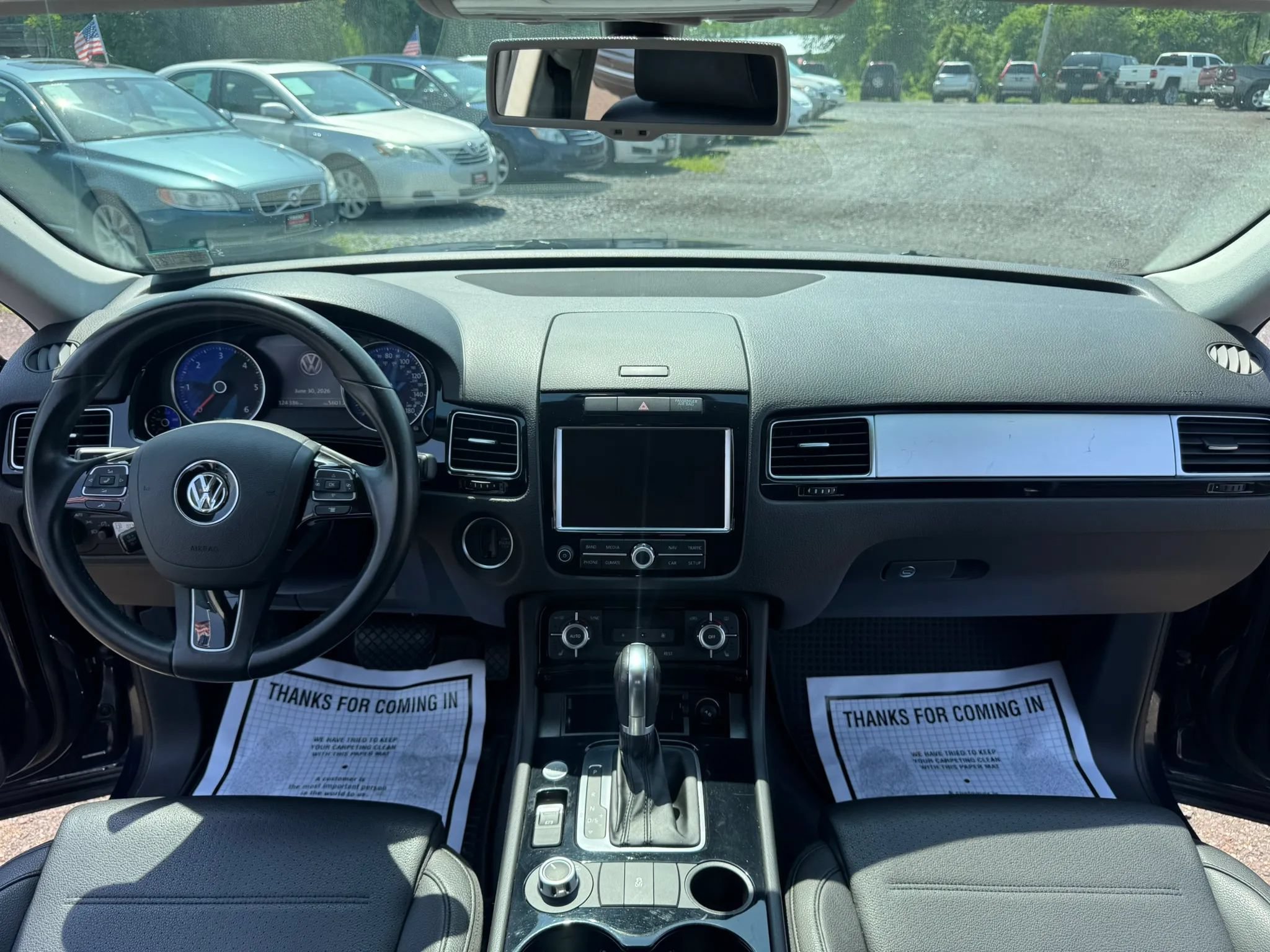 Used 2014 Volkswagen Touareg Sport AWD/4WD image 22