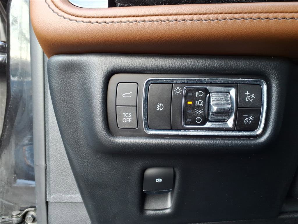 Certified 2023 Lincoln Nautilus Reserve w/ Equipment Group 202A image 15