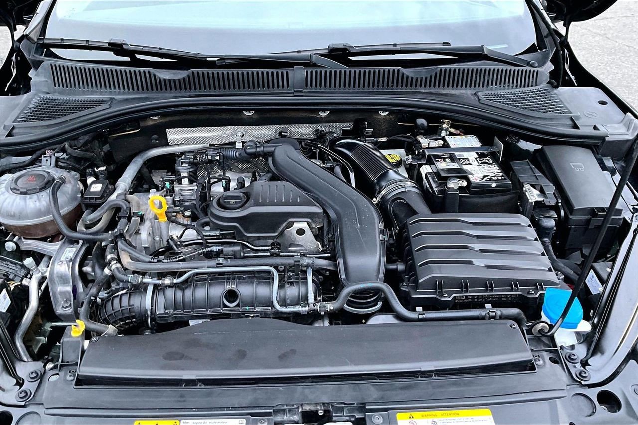 Used 2024 Volkswagen Jetta SE image 34