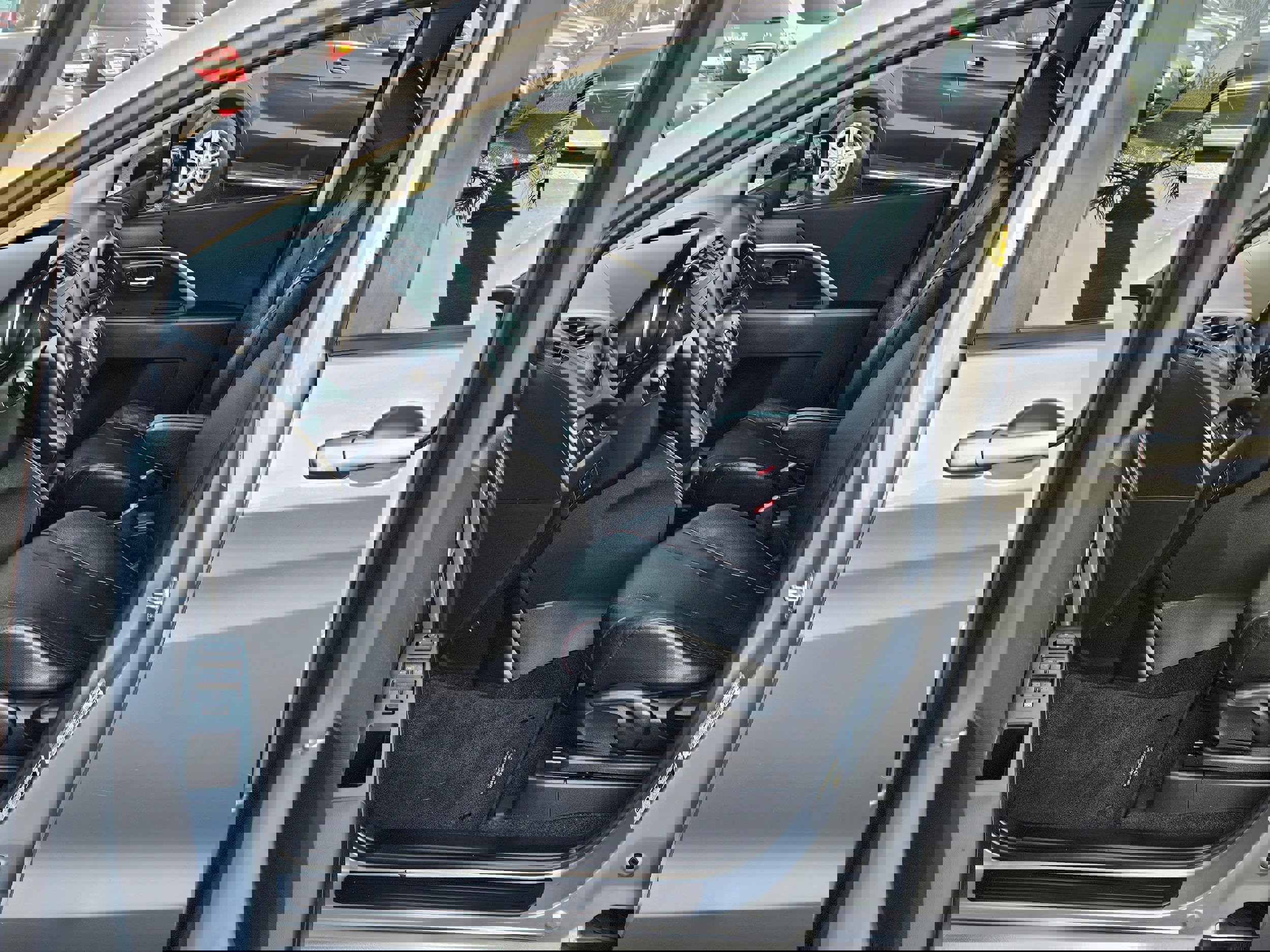 Used 2013 MAZDA MAZDA5 Grand Touring image 12