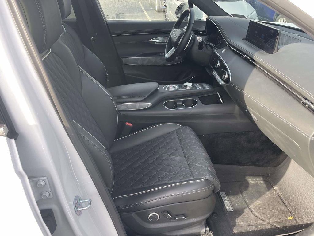 Used 2025 Genesis GV70 3.5T Sport w/ Sport Advanced Package image 48