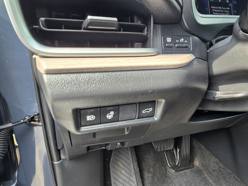 Used 2024 Toyota Grand Highlander AWD image 12