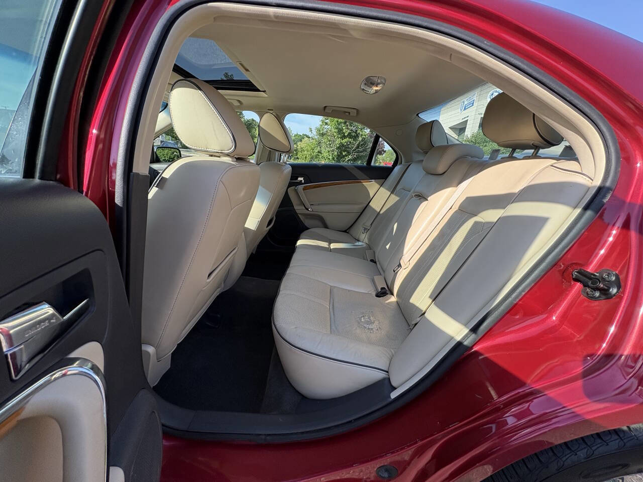 Used 2011 Lincoln MKZ AWD image 21