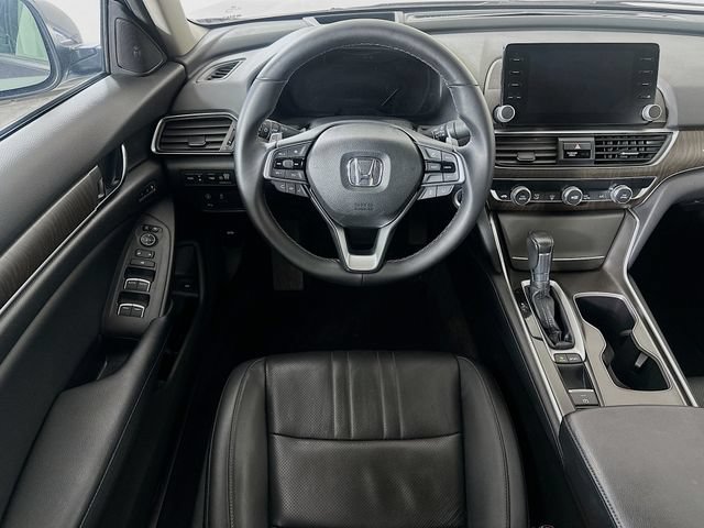 Certified 2018 Honda Accord Touring image 4