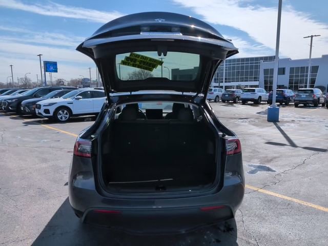 Used 2021 Tesla Model Y Long Range image 33