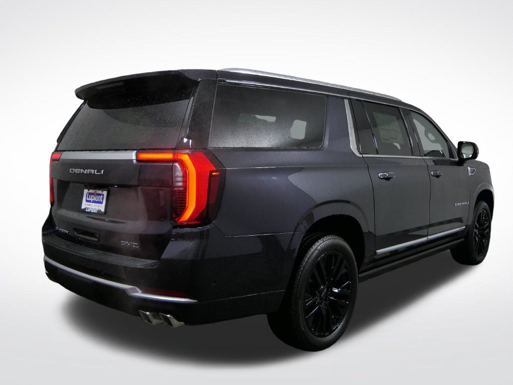 New 2026 GMC Yukon XL Denali w/ Denali Reserve Package AWD/4WD image 2