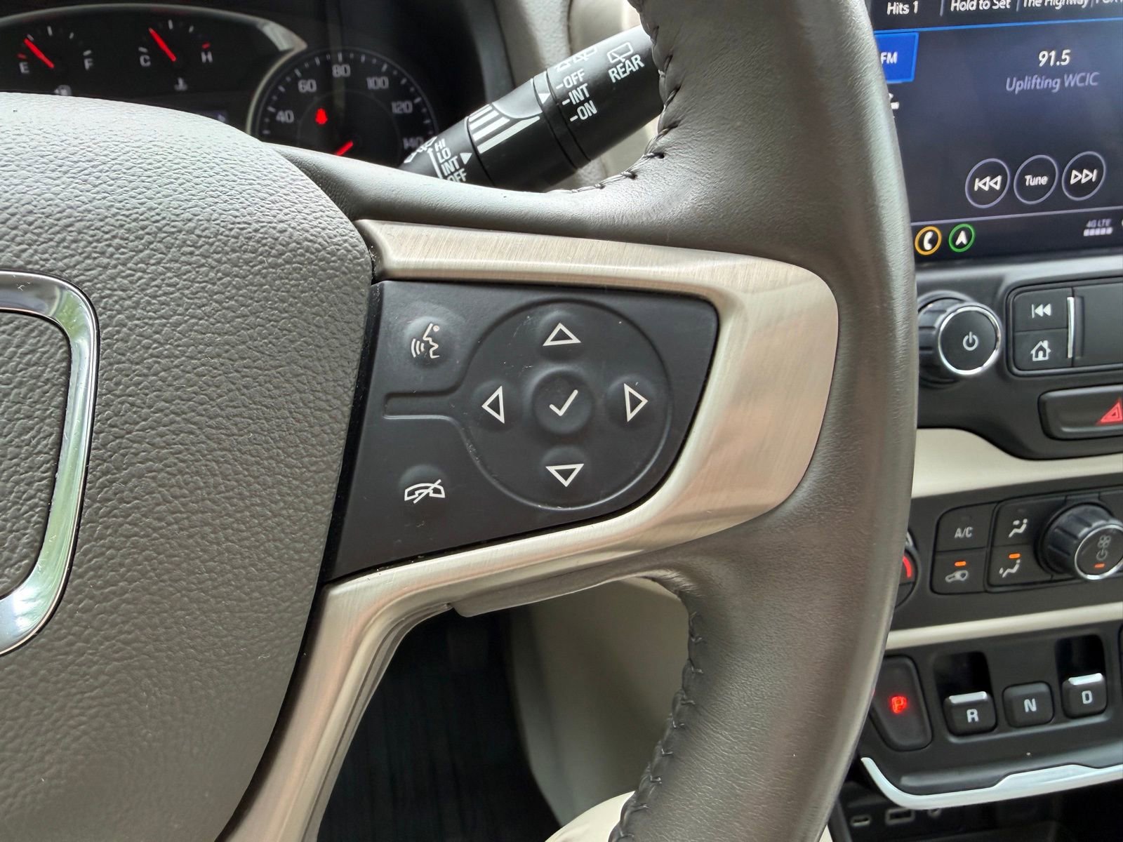 Used 2020 GMC Terrain Denali w/ Denali Premium Package image 24