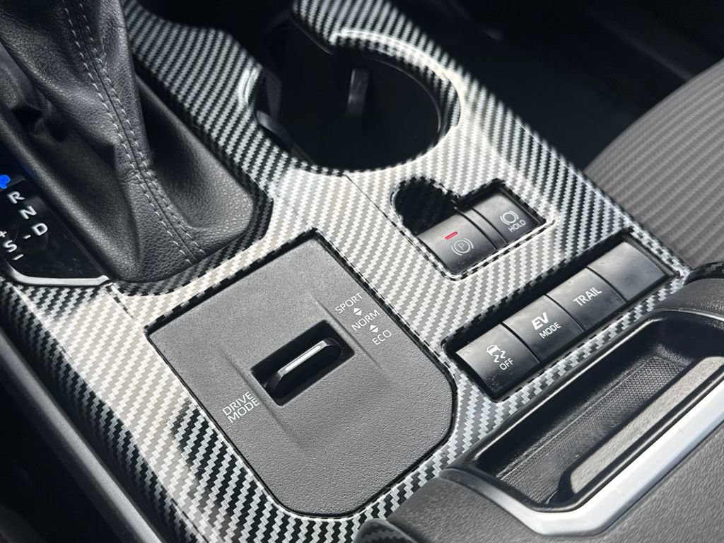 Used 2022 Toyota Highlander LE image 27