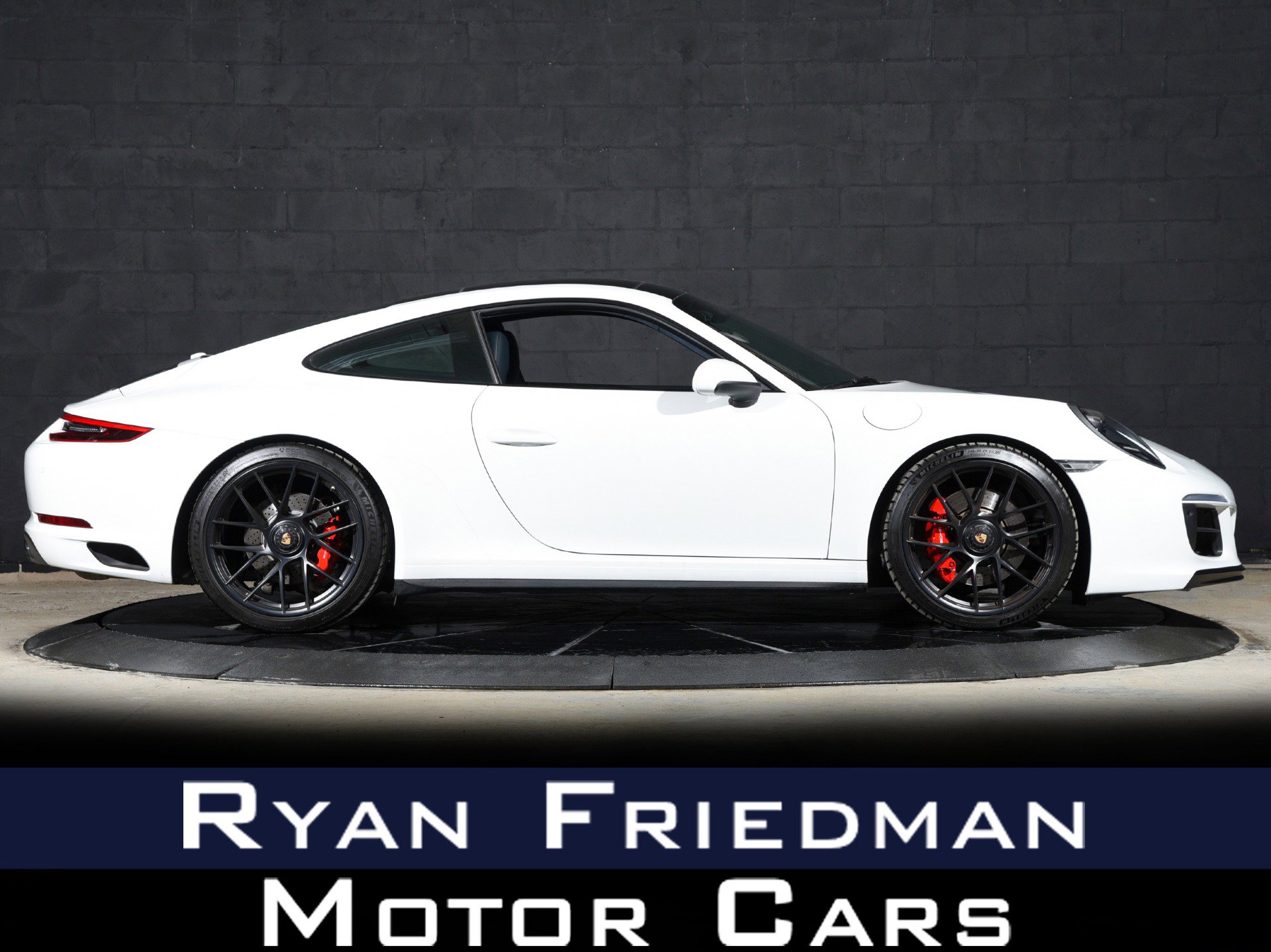 Used 2019 Porsche 911 Carrera GTS RWD image 1