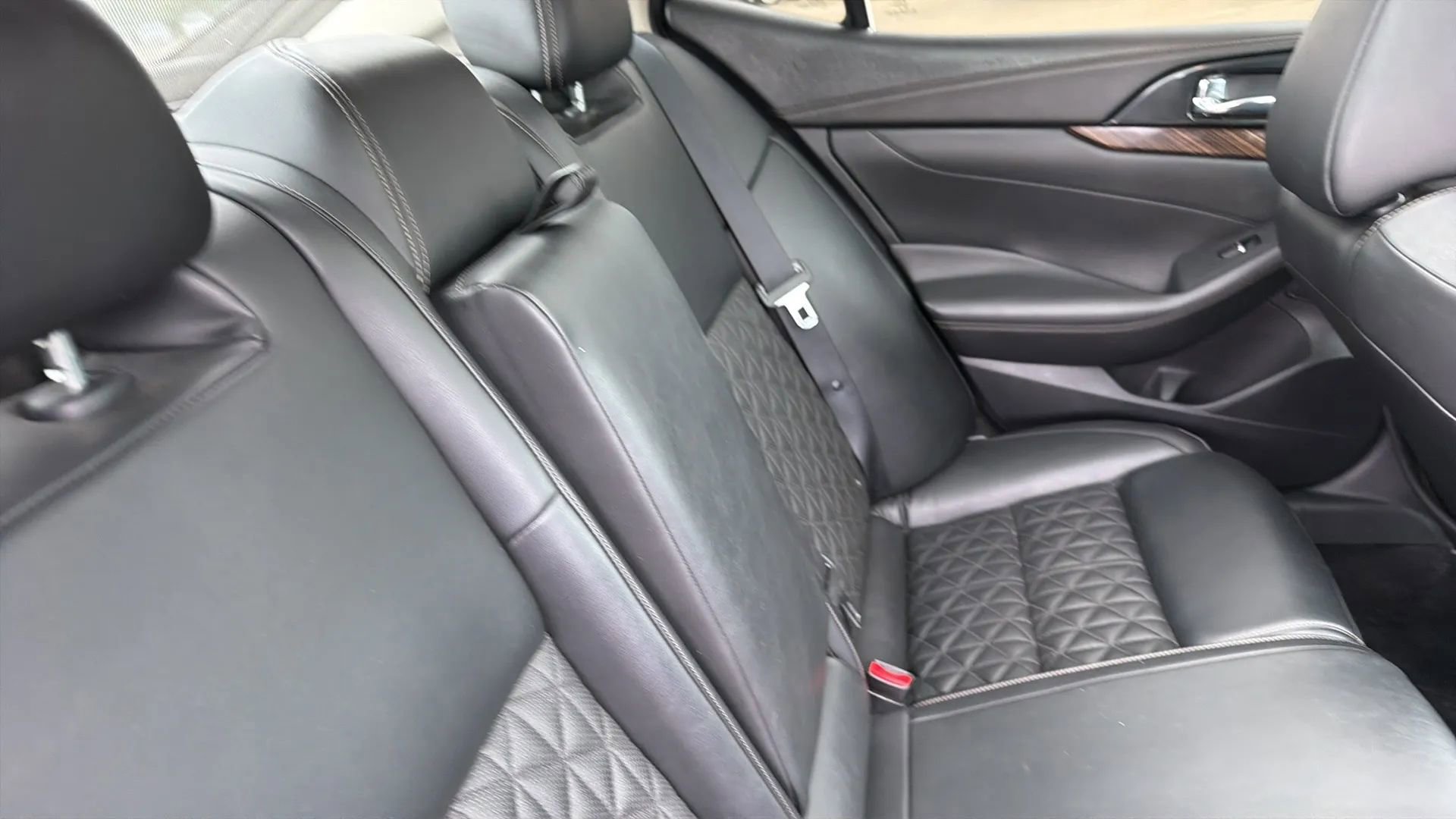 Used 2018 Nissan Maxima Platinum image 27