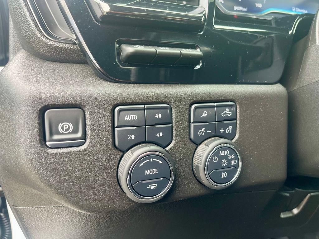 Certified 2025 Chevrolet Silverado 2500 ZR2 w/ Technology Package AWD/4WD image 22