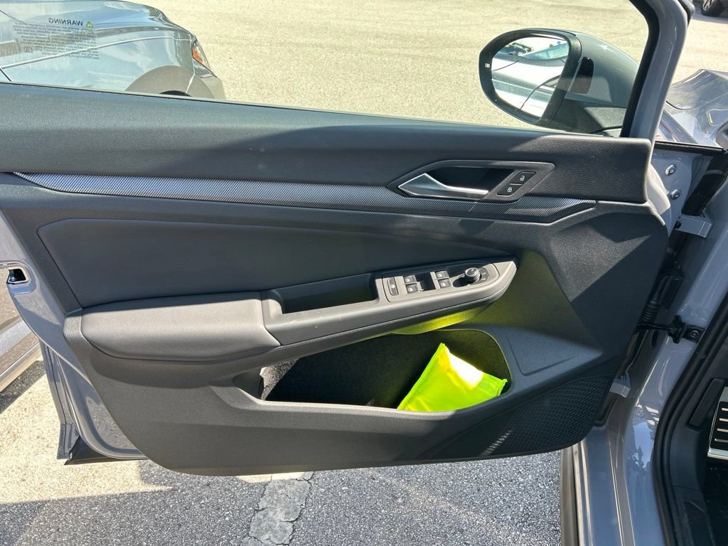 New 2026 Volkswagen GTI SE FWD image 17