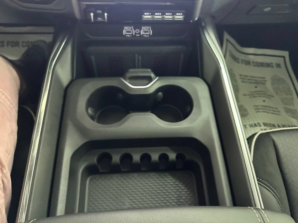 New 2026 RAM 3500 Laramie AWD/4WD image 48