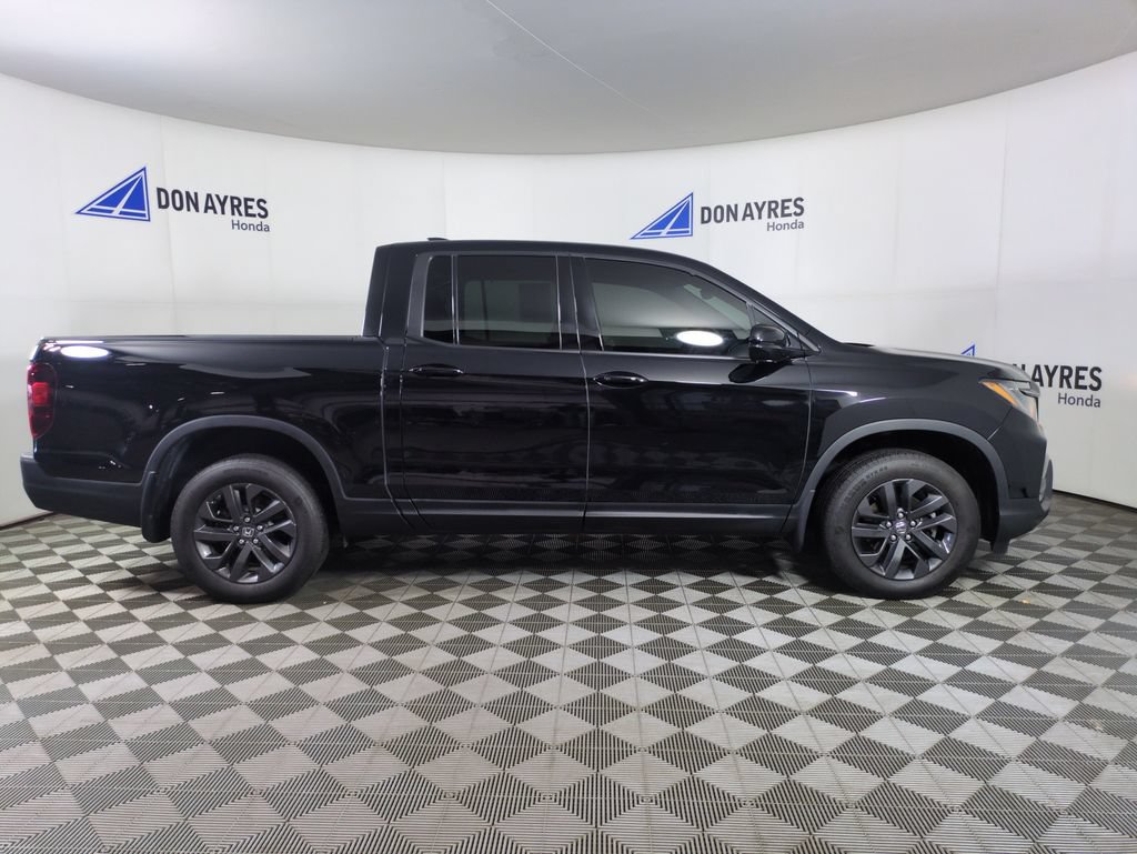 Certified 2023 Honda Ridgeline Sport image 9