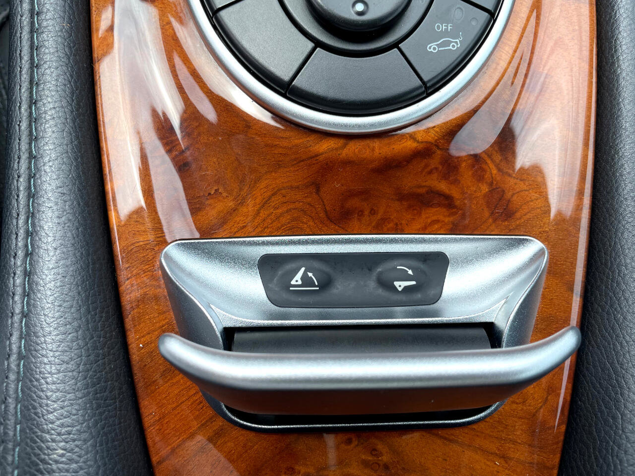 Used 2009 Mercedes-Benz SL 550 image 21