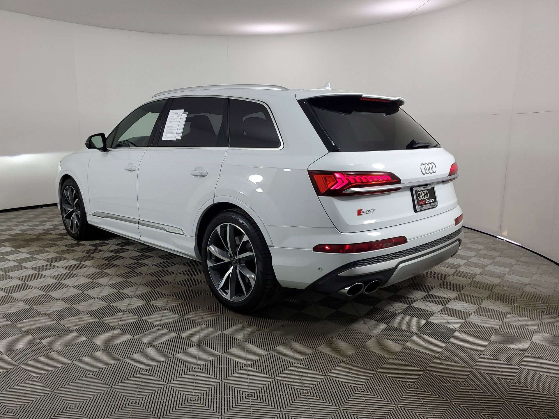 Certified 2022 Audi SQ7 Prestige w/ Prestige Package image 7