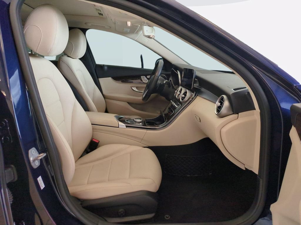 Used 2020 Mercedes-Benz C 300 4MATIC Sedan image 28