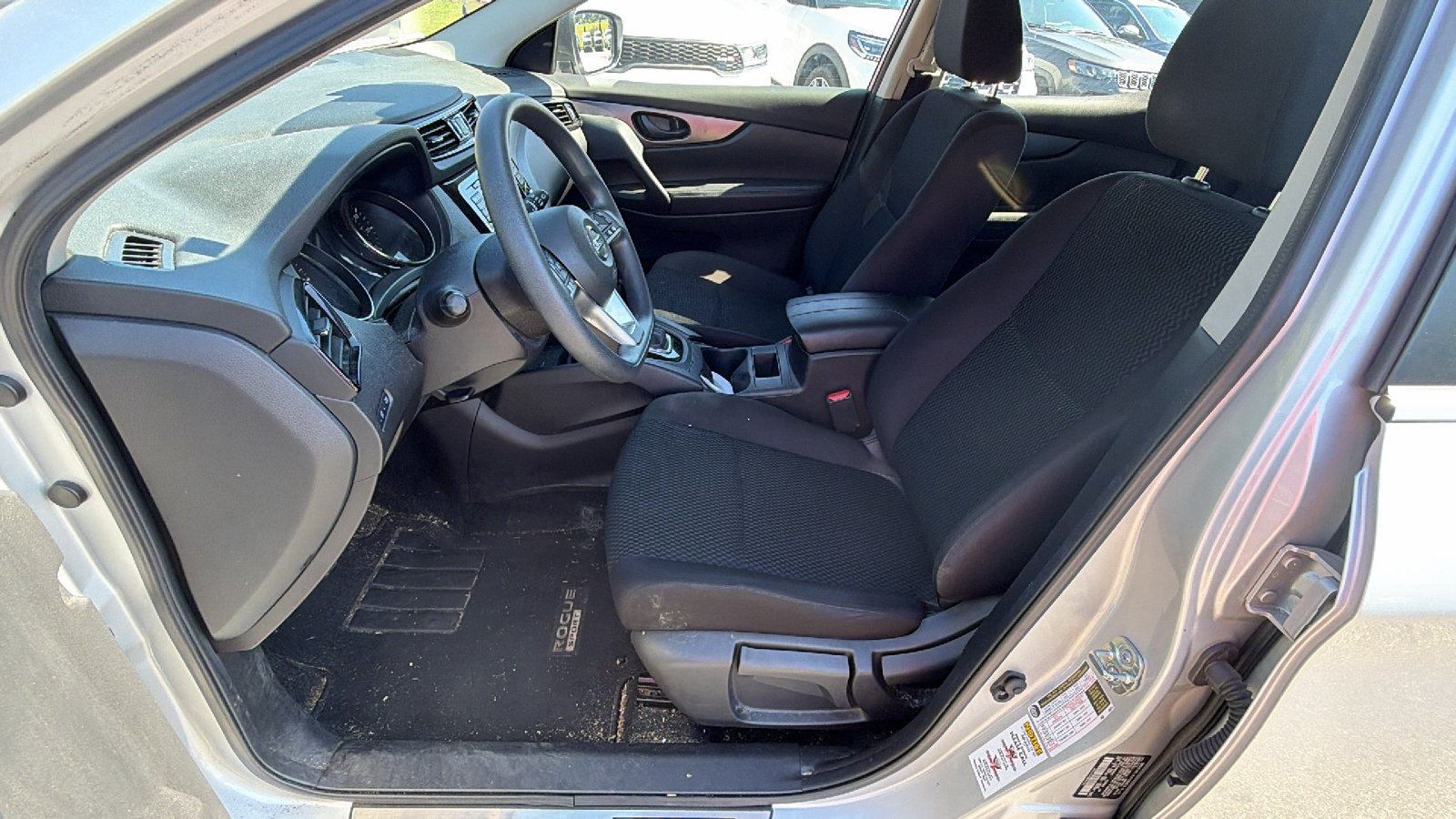 Used 2022 Nissan Rogue Sport S FWD image 16
