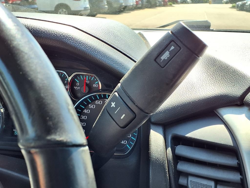 Used 2018 GMC Yukon SLE w/ SLE Value Package AWD/4WD image 15
