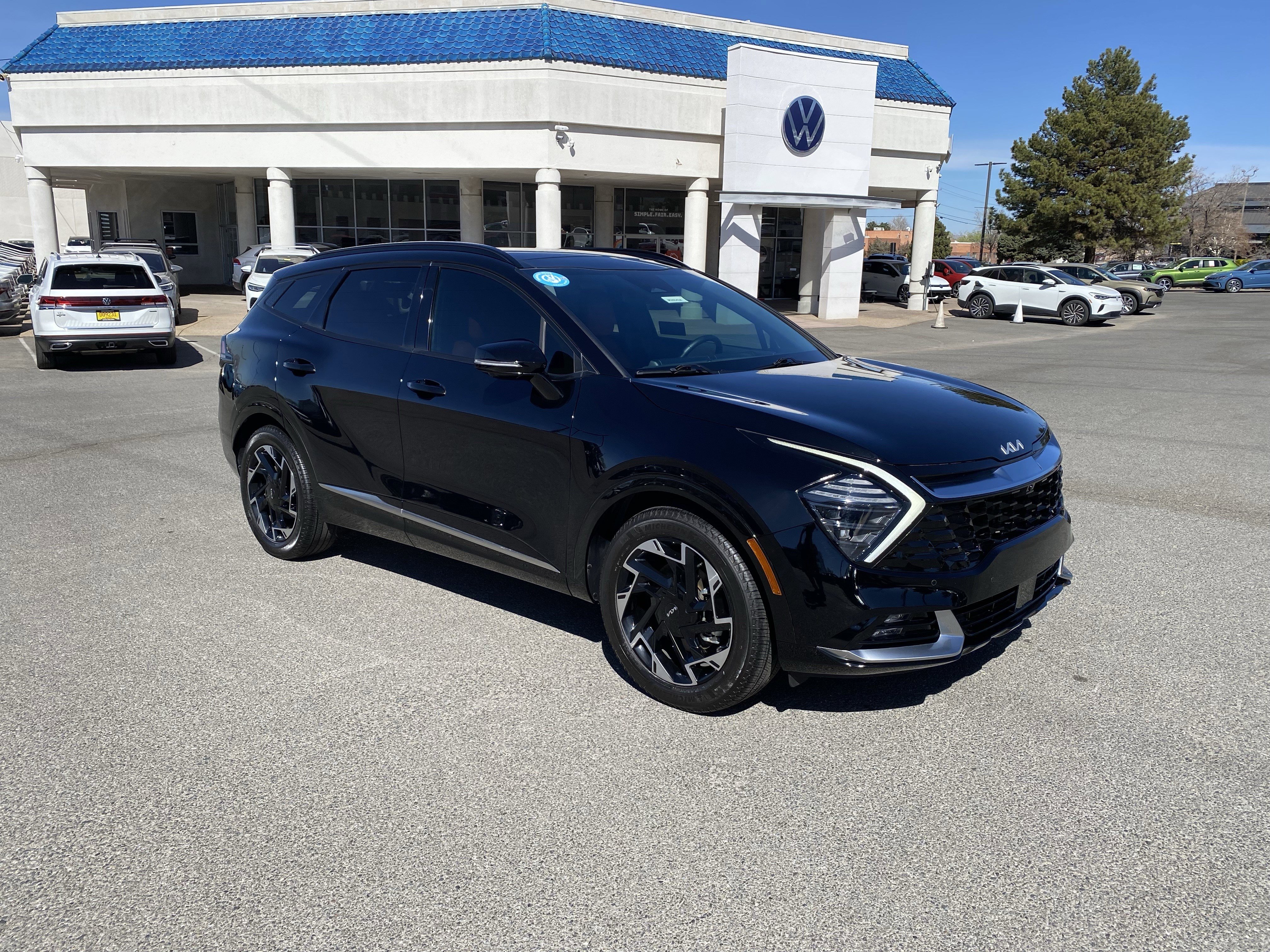 Used 2024 Kia Sportage SX image 2
