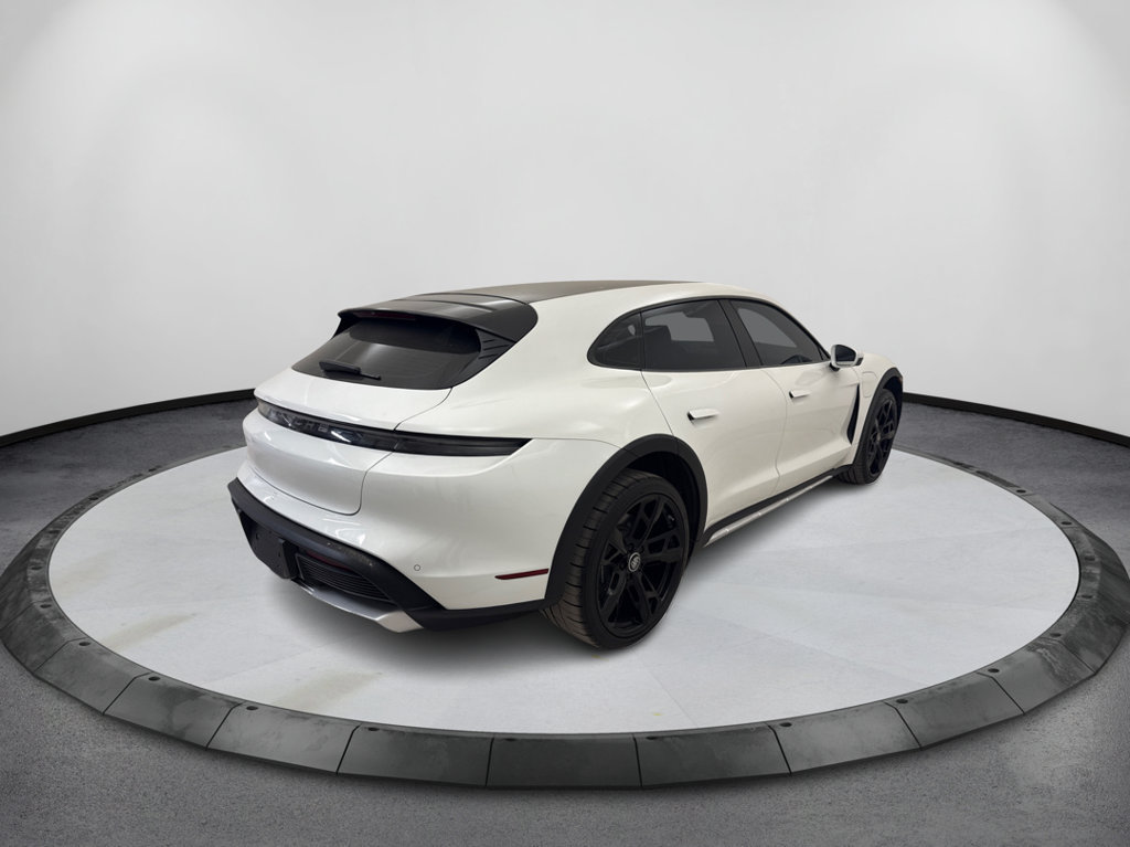 Used 2022 Porsche Taycan 4 Cross Turismo AWD/4WD image 6