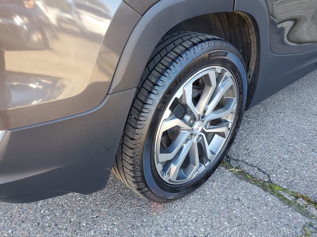 Used 2019 GMC Terrain SLT w/ Preferred Package image 14