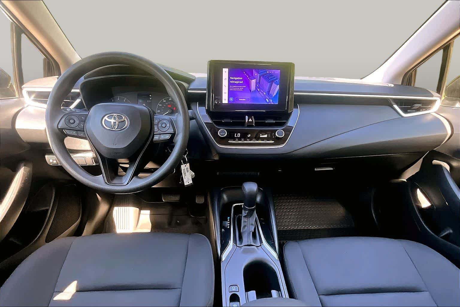 Used 2024 Toyota Corolla LE FWD image 30