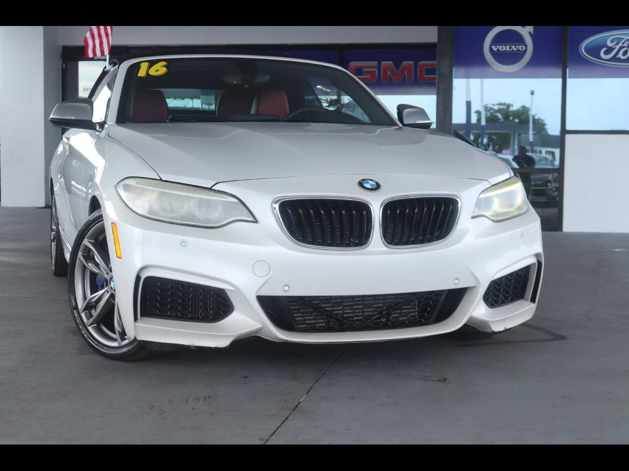 Used 2016 BMW M235i Convertible RWD image 1