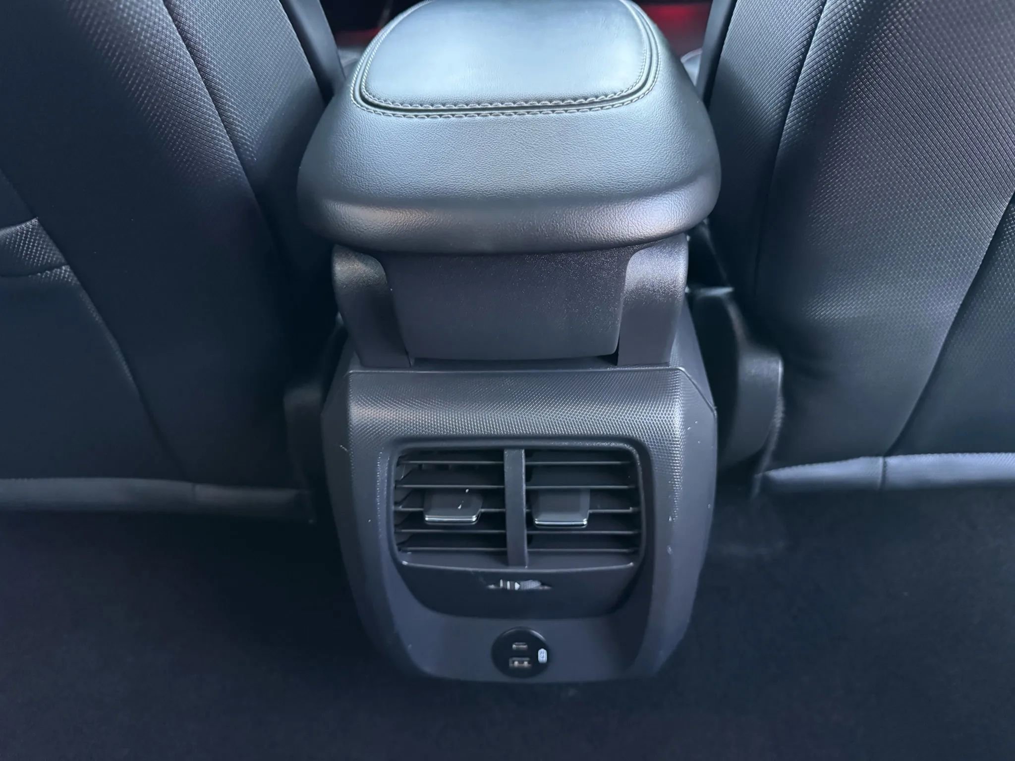 Used 2021 Ford Mustang Mach-E Premium image 27