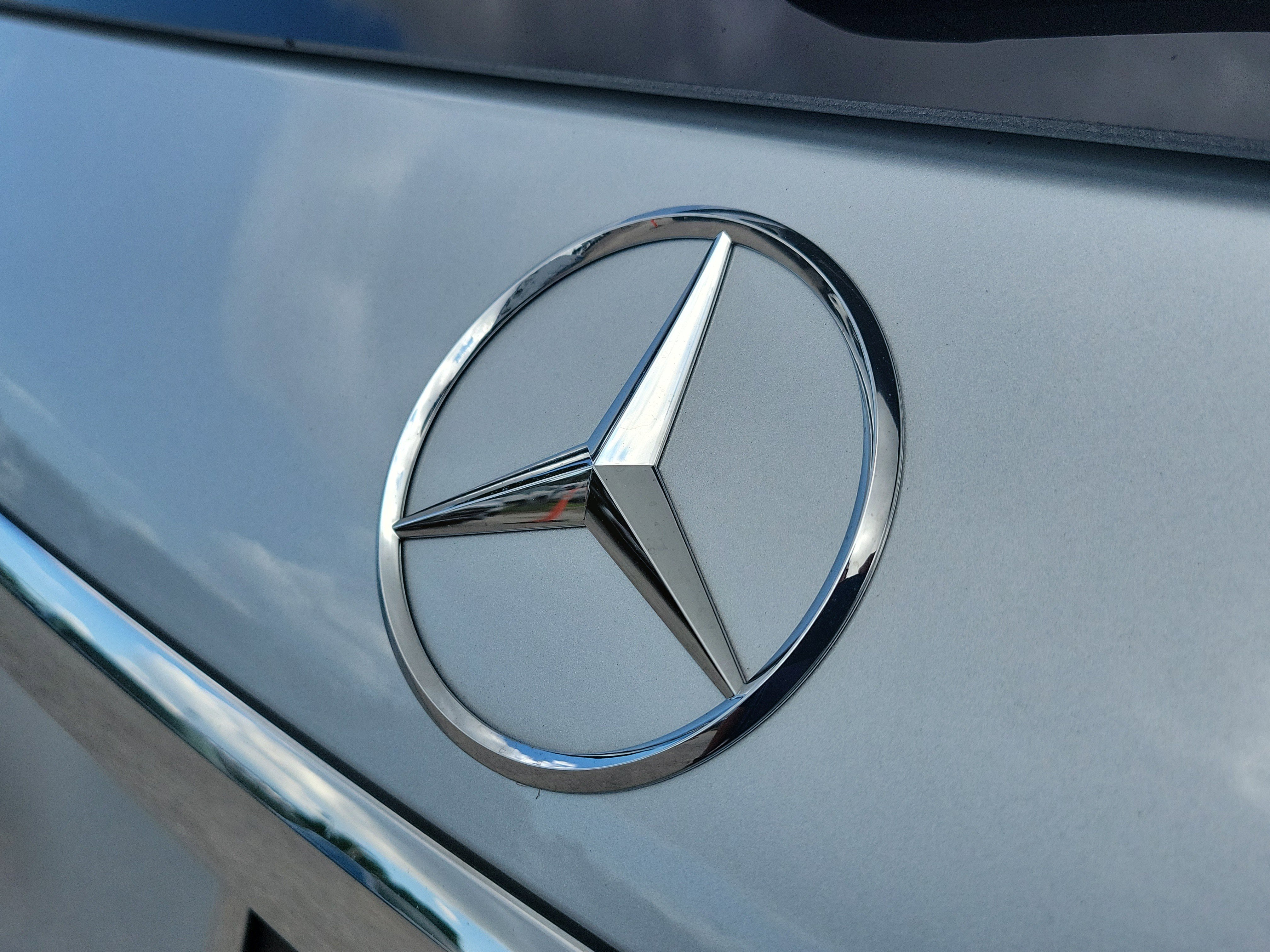 New 2026 Mercedes-Benz GLS 450 4MATIC image 32