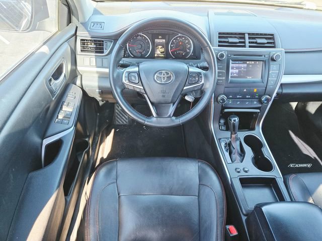 Used 2015 Toyota Camry SE image 11