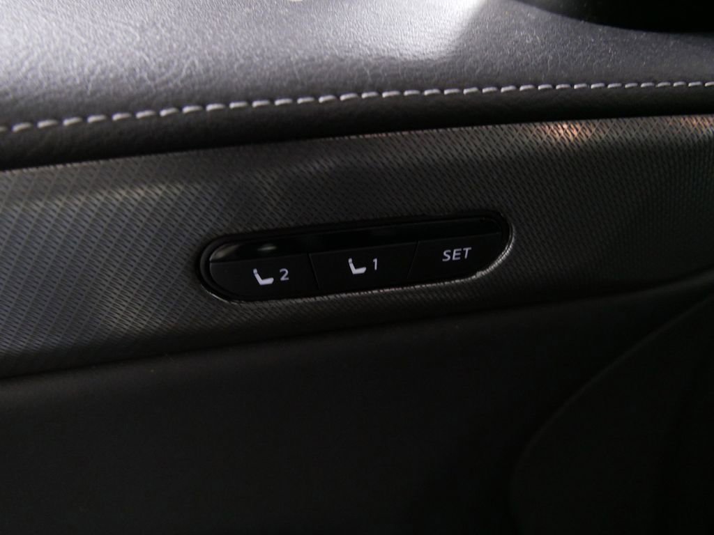 Used 2024 INFINITI QX60 Luxe image 16