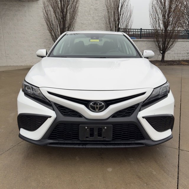 Used 2024 Toyota Camry SE image 32