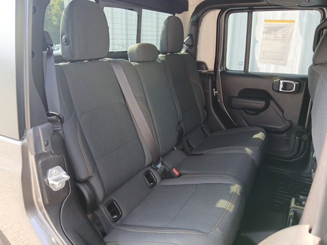 Used 2025 Jeep Gladiator Sport image 42