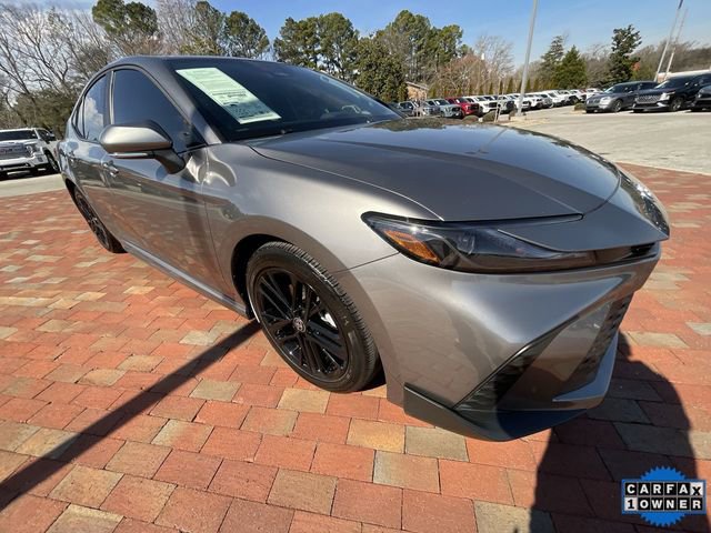 Used 2025 Toyota Camry SE image 38