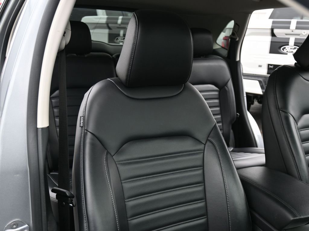 Used 2023 Ford Edge SEL image 21