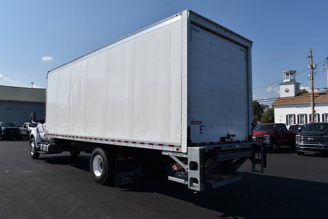 New 2025 Ford F750 2WD Regular Cab Super Duty image 17