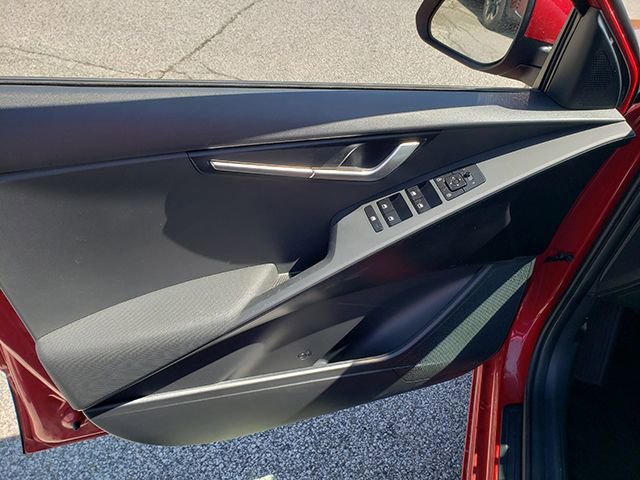 Certified 2024 Kia Niro LX image 11