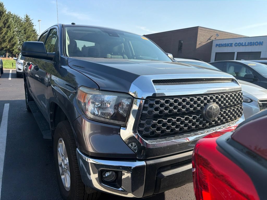 Used 2018 Toyota Tundra SR5 w/ SR5 Upgrade Package AWD/4WD image 5