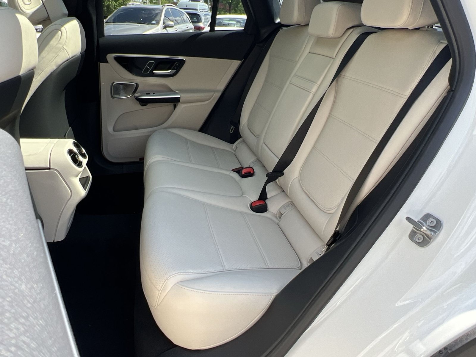 New 2026 Mercedes-Benz GLC 300 4MATIC image 32