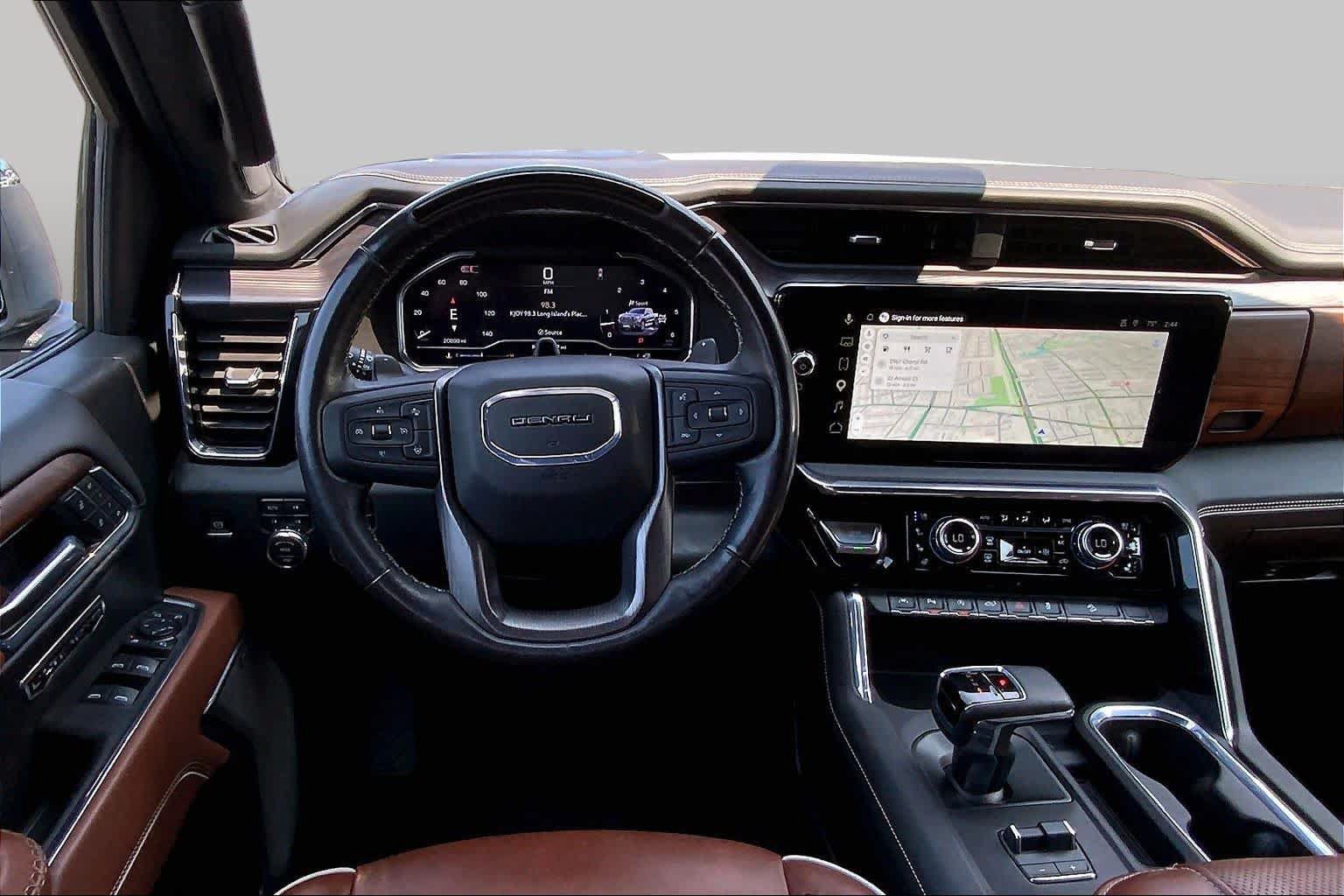 Used 2025 GMC Sierra 1500 Denali Ultimate AWD/4WD image 6